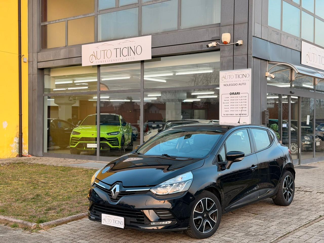 Renault Clio TCe 12V 75 CV 5 porte Moschino Intens