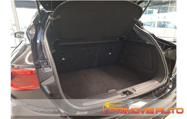 INFINITI Q30 2.2d DCT