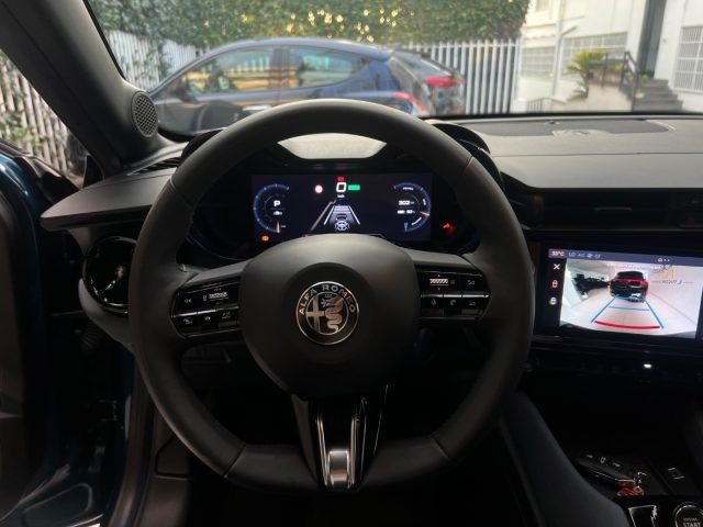 ALFA ROMEO Junior 156 CV BEV Intensa da e229,00 mensili