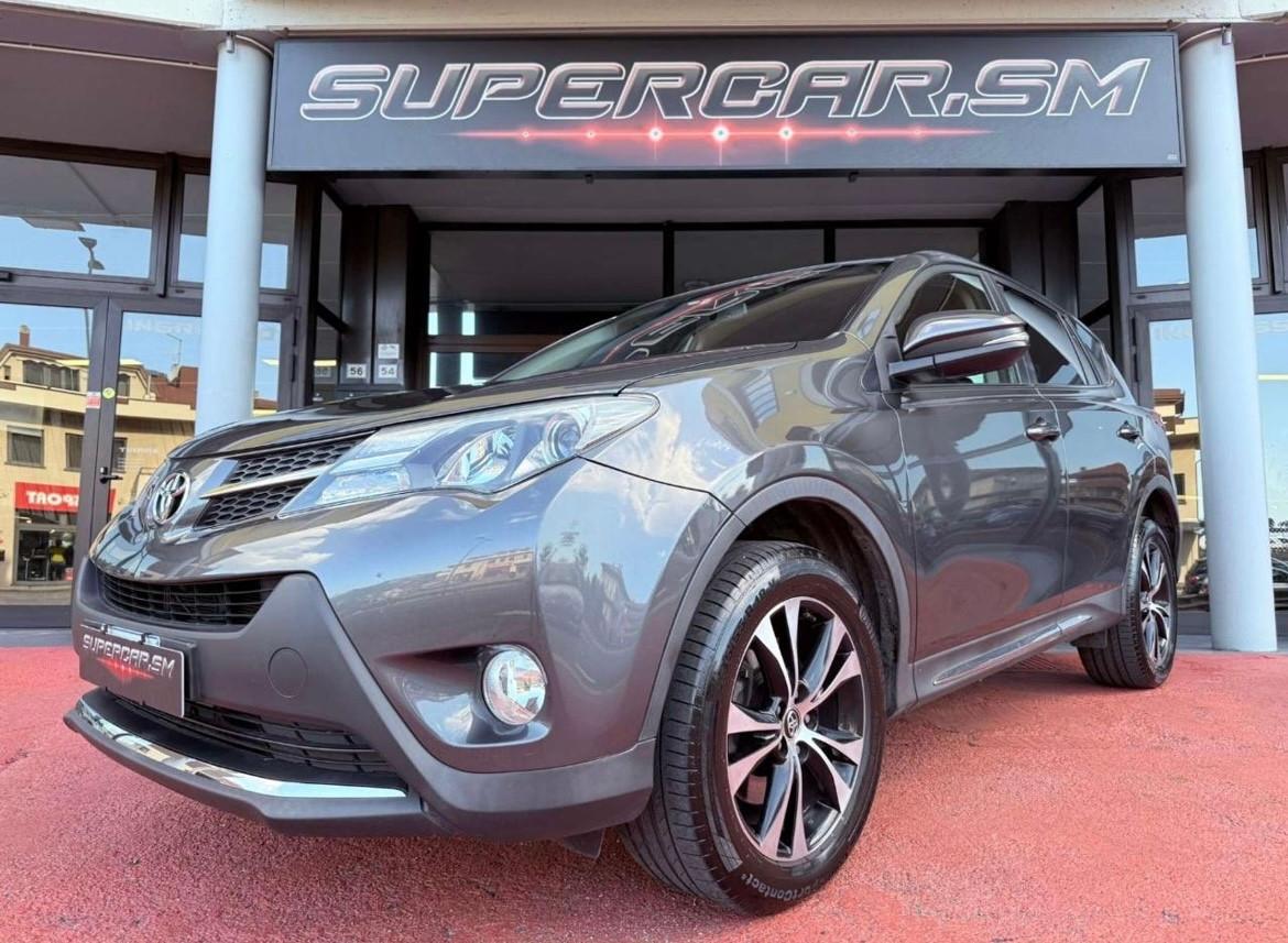 Toyota RAV 4 2.0 D-4D 2WD STYLE KEYLESS NAVI CARBON 18 GARANZIA