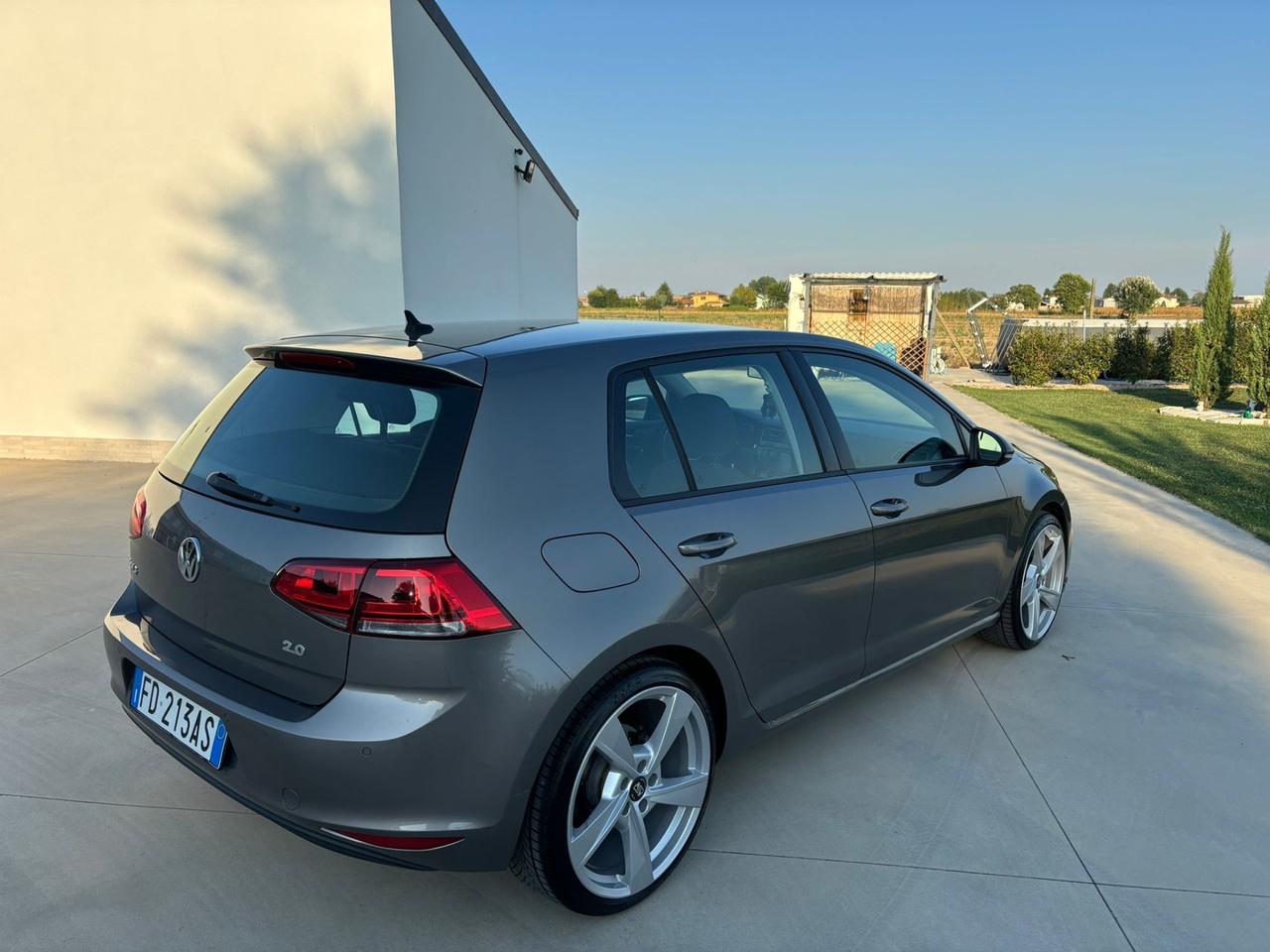 Volkswagen Golf 2.0 TDI DSG 5p. Highline BlueMotion Technology