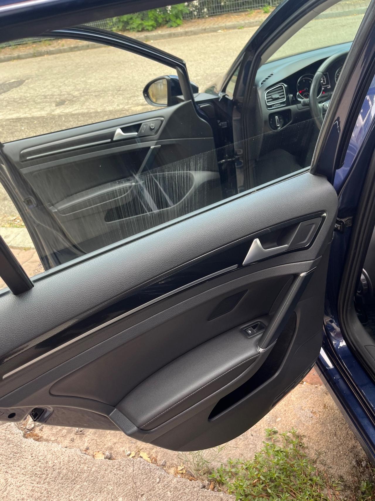 Volkswagen Golf 2.0 TDI 5p. Highline BlueMotion Technology