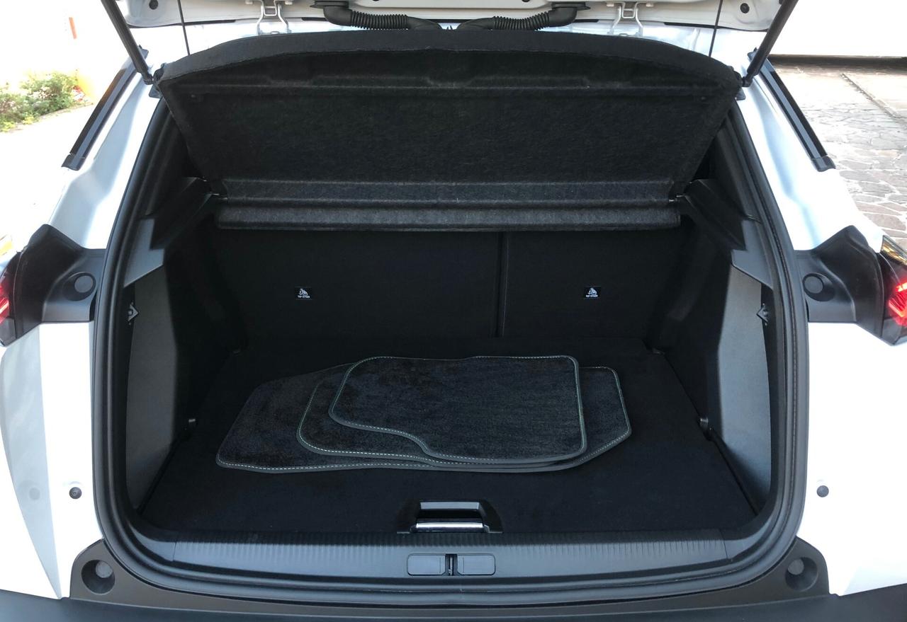 Peugeot 2008 PureTech 100 S&S Allure