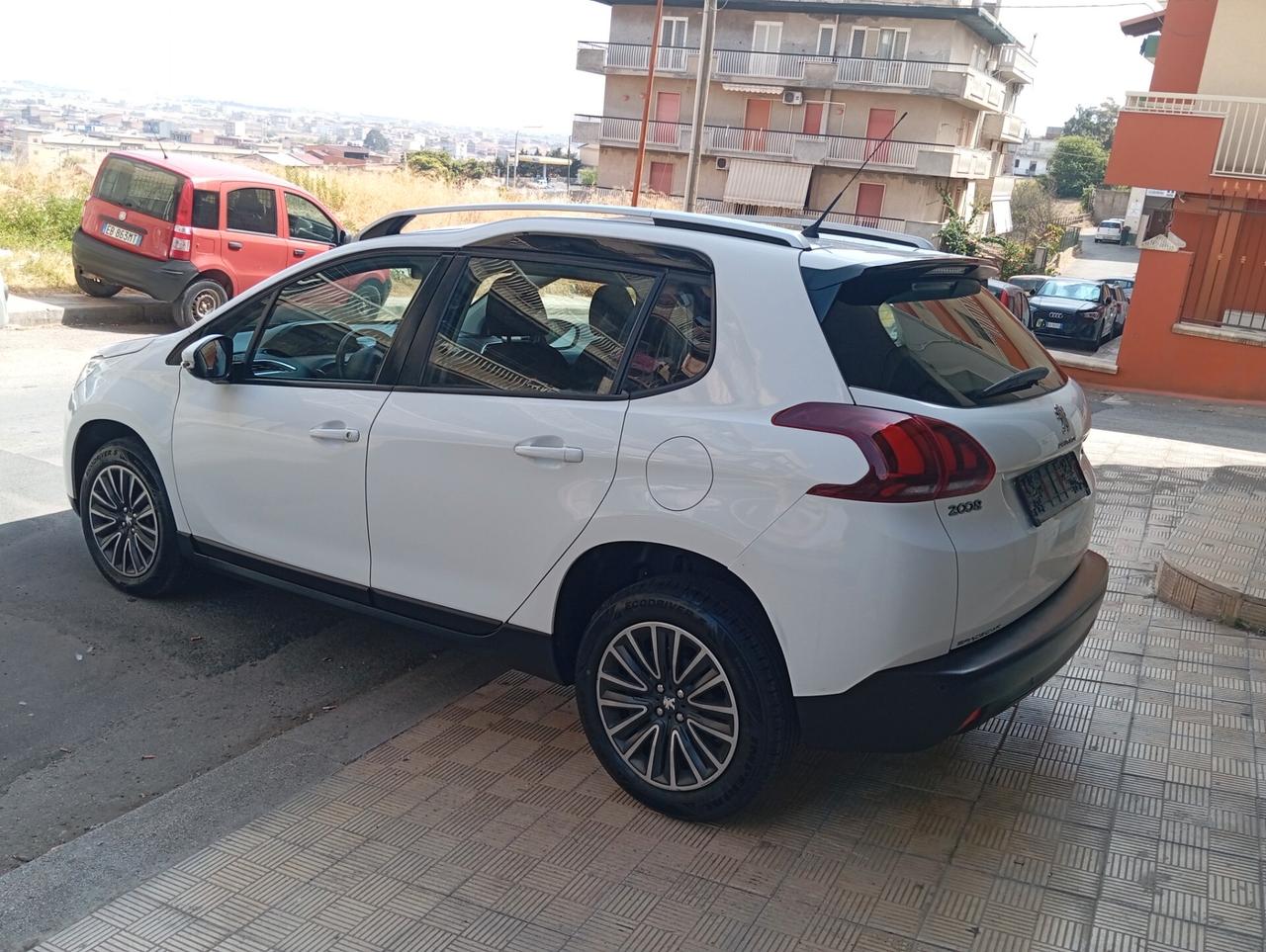 Peugeot 2008 BlueHDi 100 Active