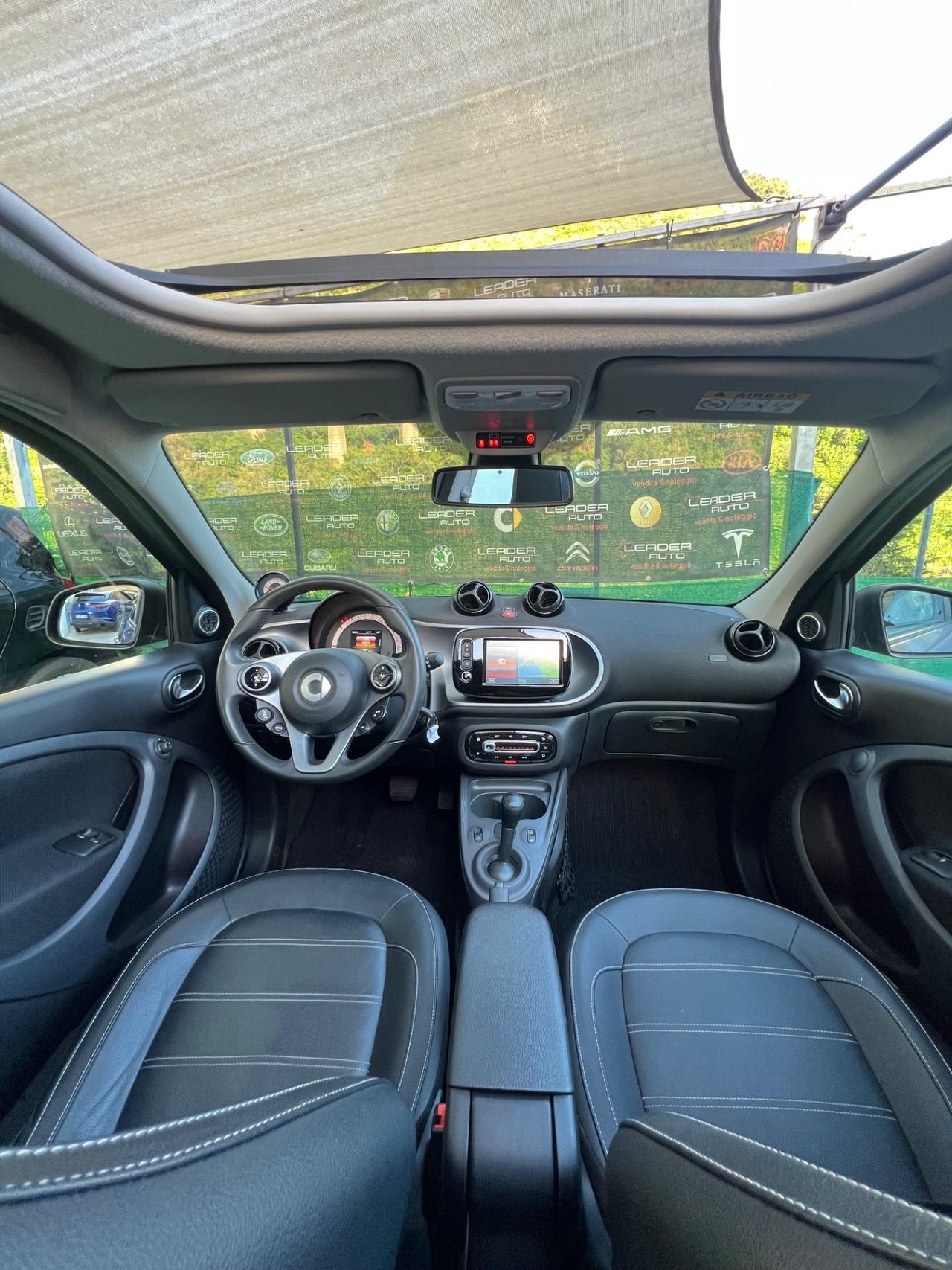 Smart ForFour 0.9 90cv - cabrio -pelle -automatica - Full Optional