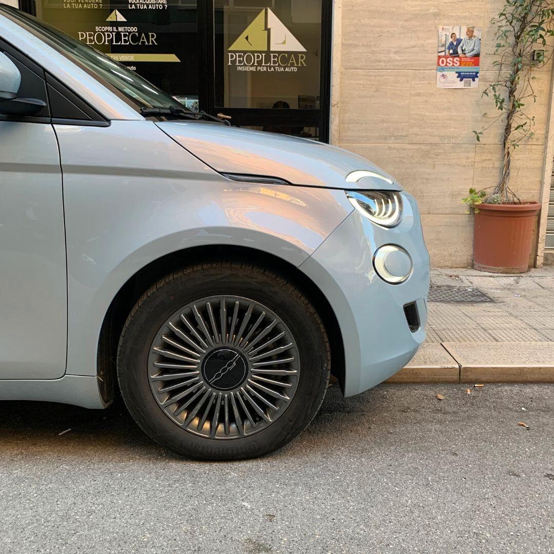 Fiat 500 ELETTRICA 42 kWh
