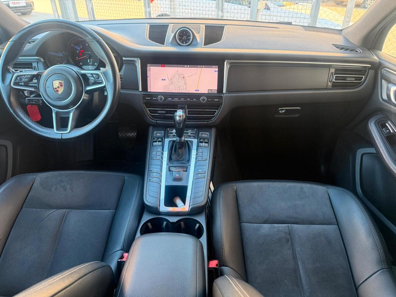 Porsche Macan 2.0 245cv