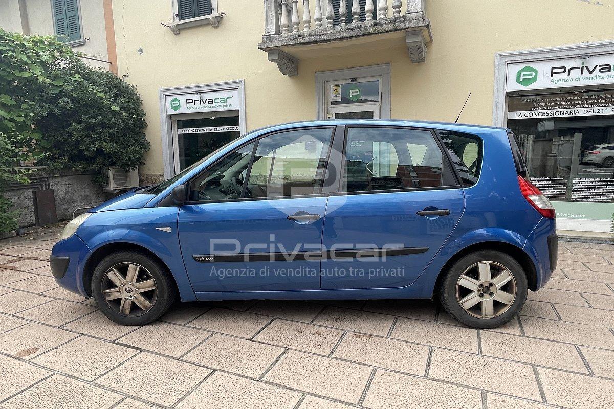 RENAULT Scénic 1.6 16V Confort Authentique