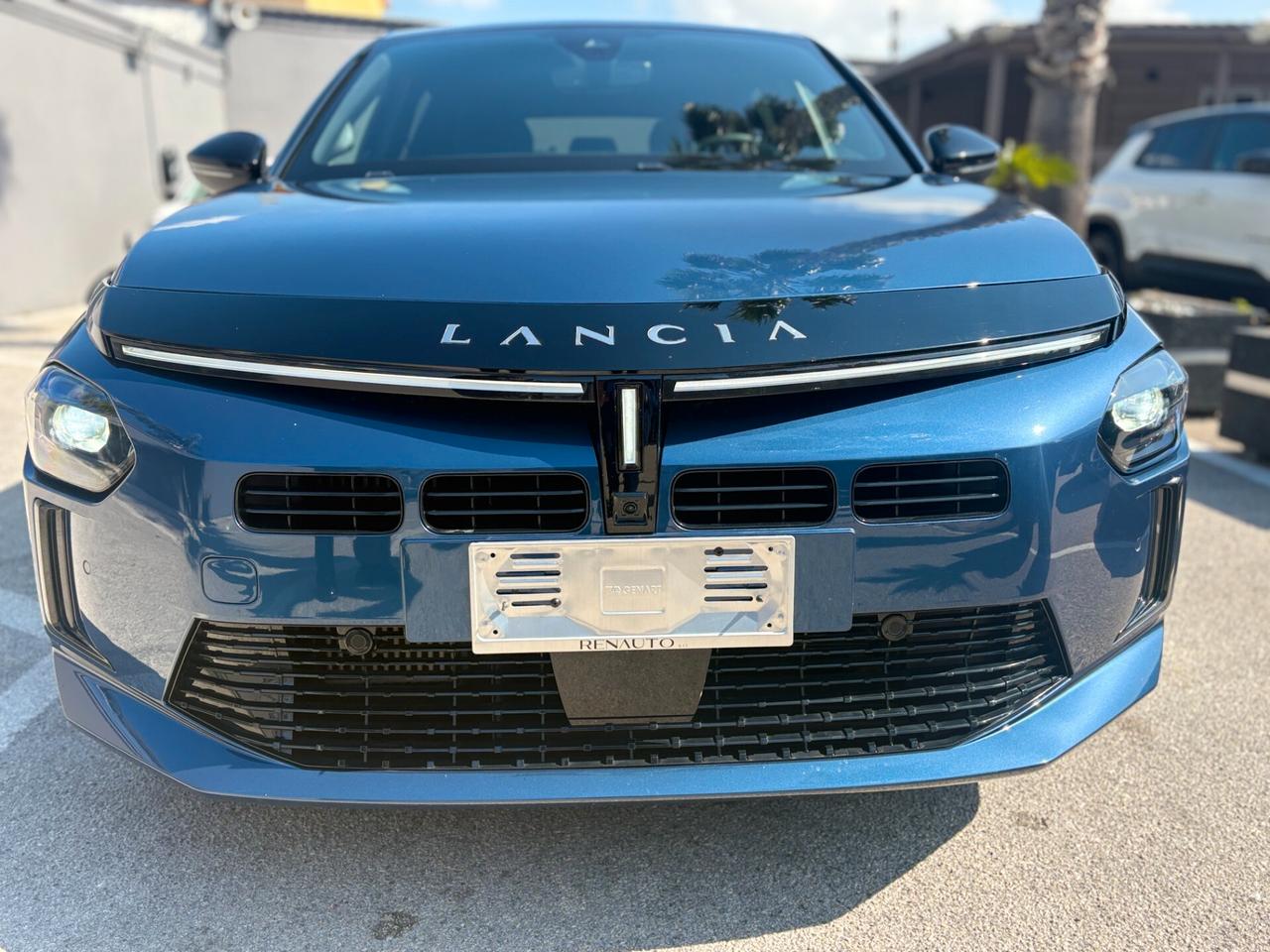 NUOVA Lancia Ypsilon Hybrid e-DCT LX AUTOMATIC KM CERTIFICATI