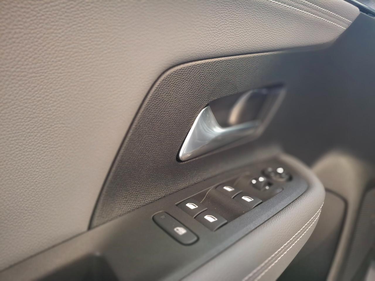 Opel Mokka 1.2 Turbo Elegance, KM 0