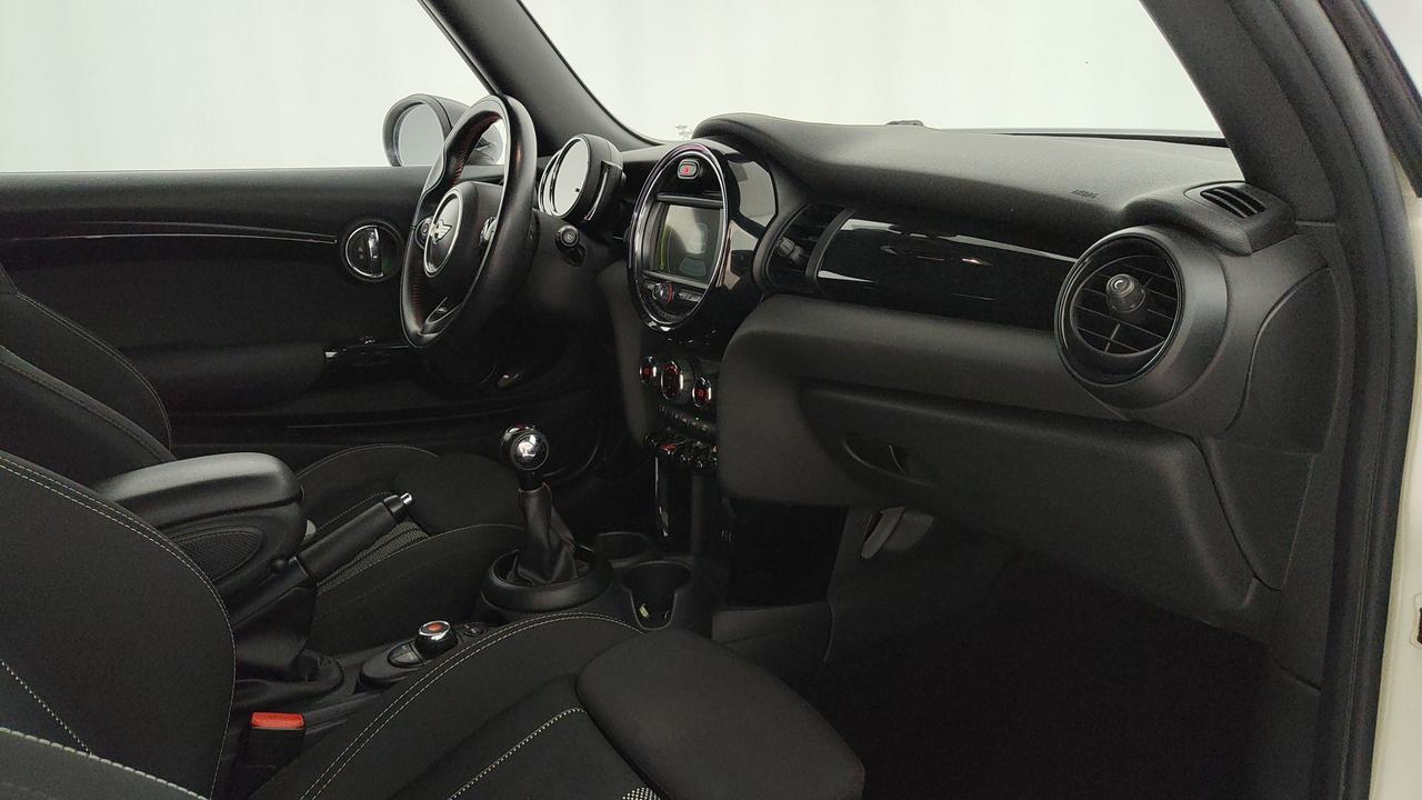 MINI Mini IV F55-F56 2014 - Mini 1.5 Cooper Boost 3p