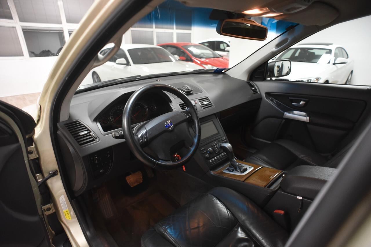 Volvo XC 90 XC90 2.4 D5 185 CV aut. AWD Executive