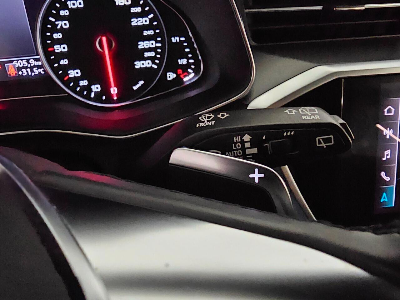 Audi A6 Av. 40 2.0 TDI quattro ultra S tronic Bus.
