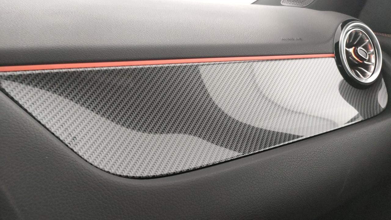 Mercedes-Benz GLA 200 d automatic