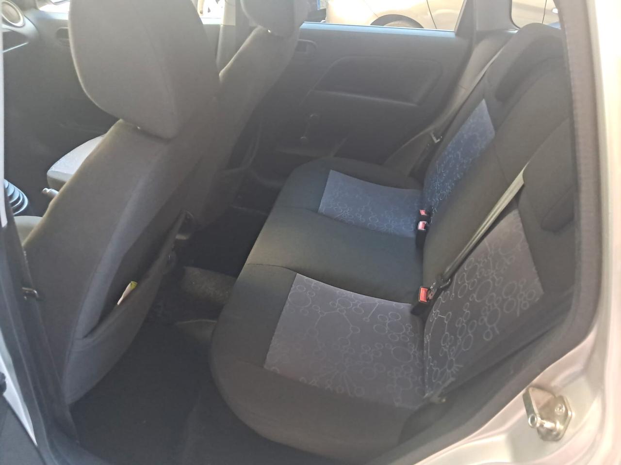 Ford Fiesta 1.4 TDCi 5p.-NEOPATENTATI-Euro2990