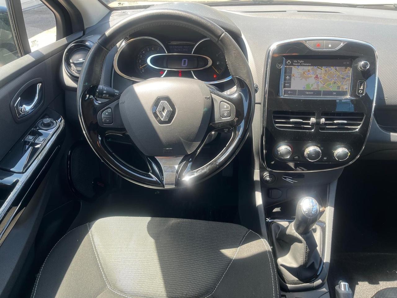 Renault clio 5 P-1.2 benz/75 cv-full -2012