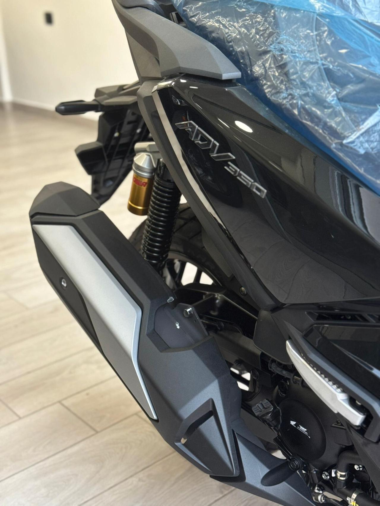 Honda ADV 350