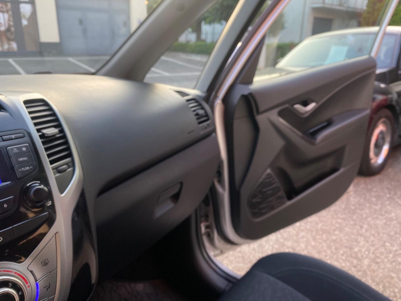 Hyundai iX20 1.4 90 CV Econext Comfort NEOPATENTATI!!!