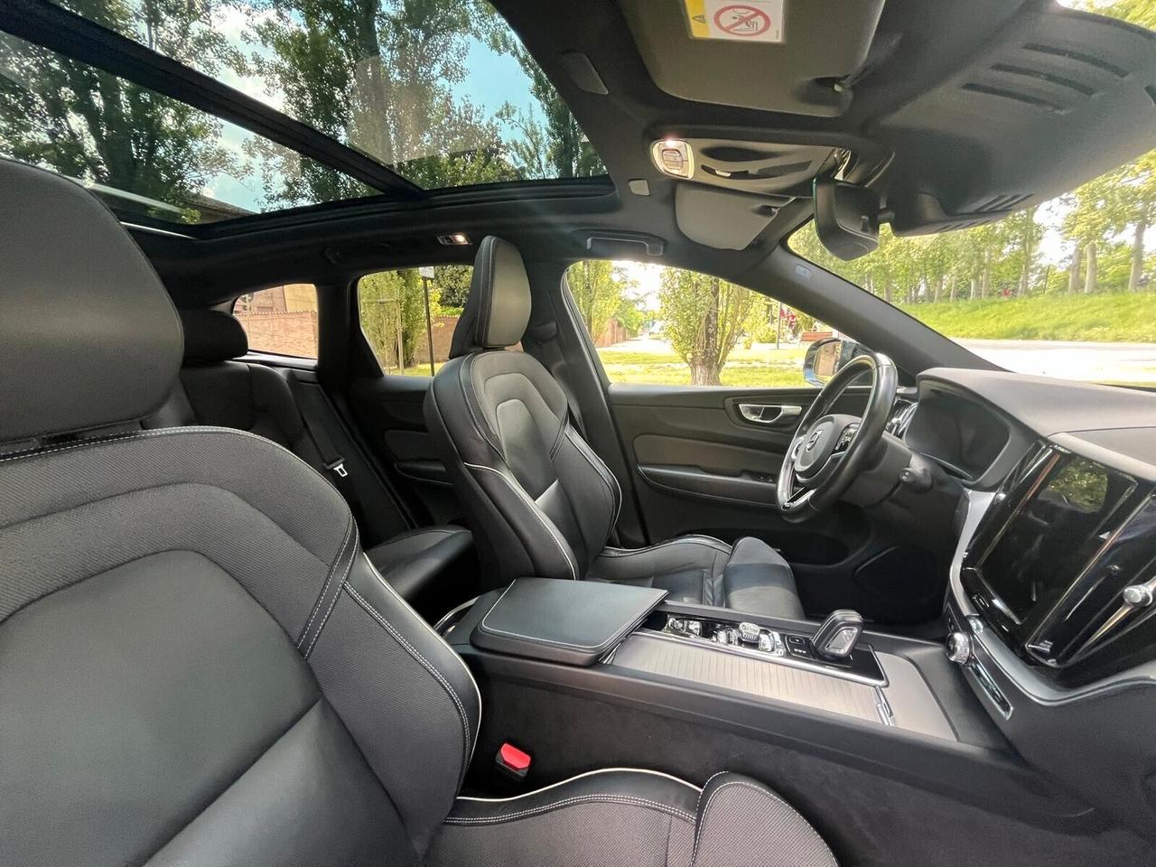 Volvo XC 60 XC60 B4 (d) AWD Geartronic R-design