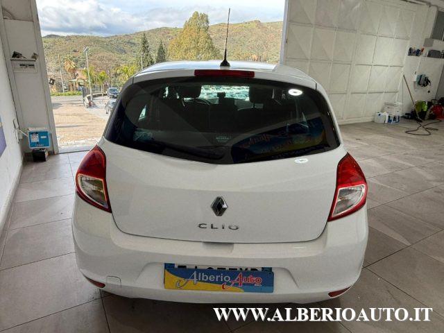 RENAULT Clio 1.2 16V 5 porte Live!