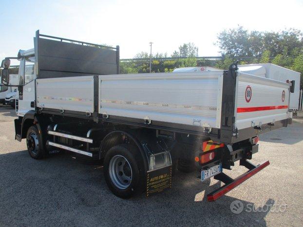 Iveco EUROCARGO 120/25 E5 RIBALTABILE TRILATERALE