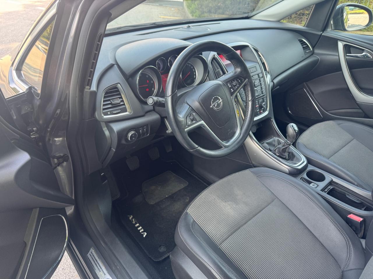 Opel Astra 1.7 CDTI 110CV Sports Tourer Cosmo