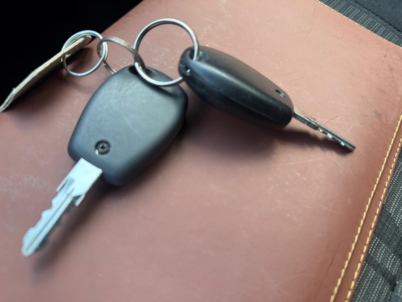 Dacia Duster 1.6 GPL DI SERIE 2032 NEOPAT. 2012