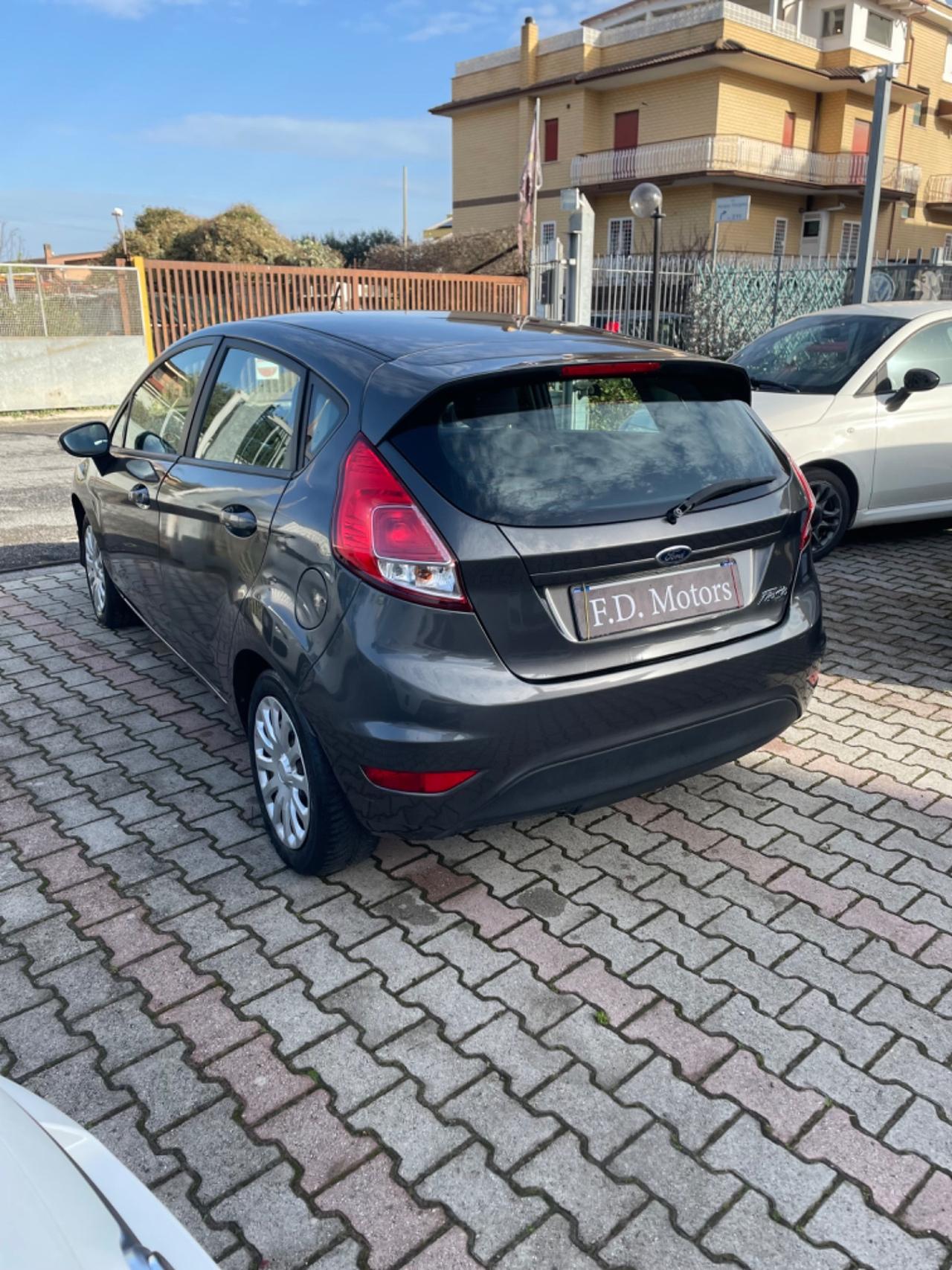 Ford Fiesta 1.2 60CV 5 porte Titanium