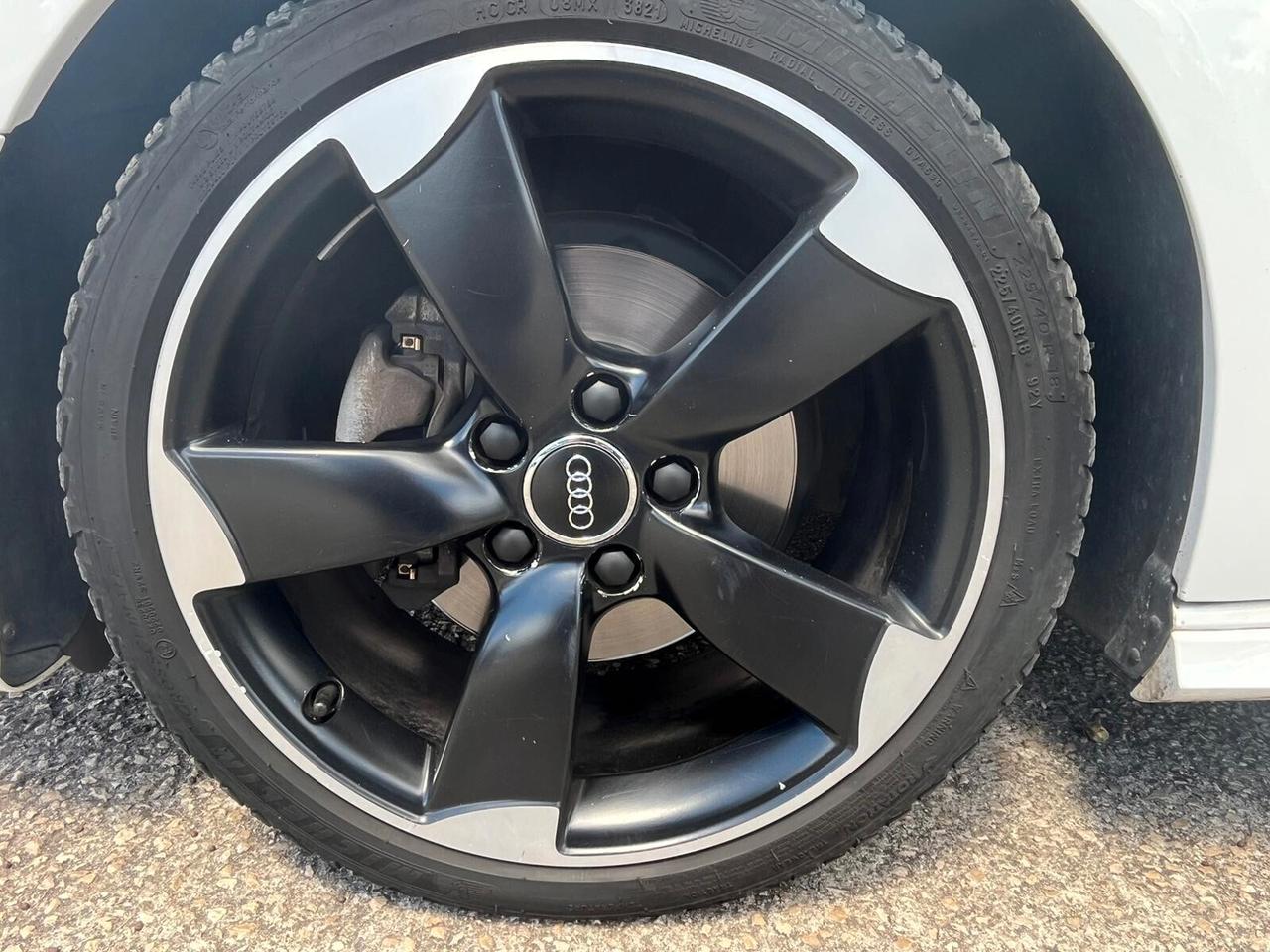 Audi A3 SPB 1.6 TDI 116cv S tronic/ line/unico pro/full led/navi/rotor