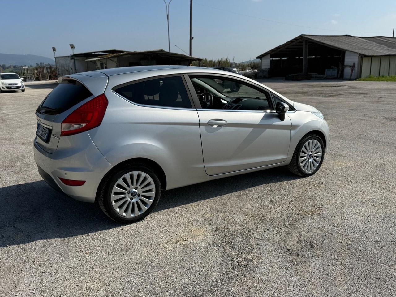 Ford Fiesta Titanium 1.2 benzina Unipro NEOPATENTATI