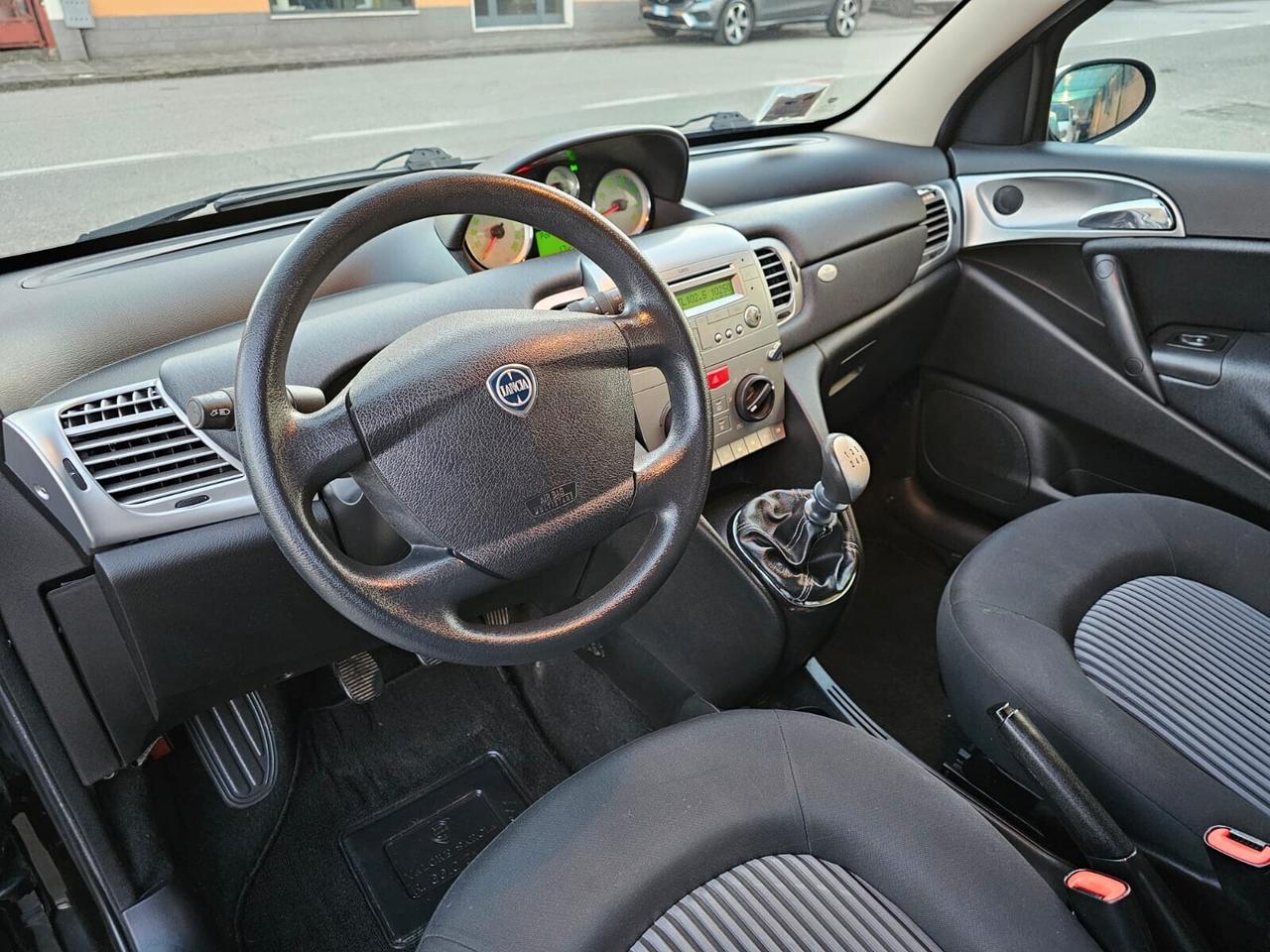 Lancia Ypsilon 1.2 60cv Argento*Clima*5Posti*Neopatentati*