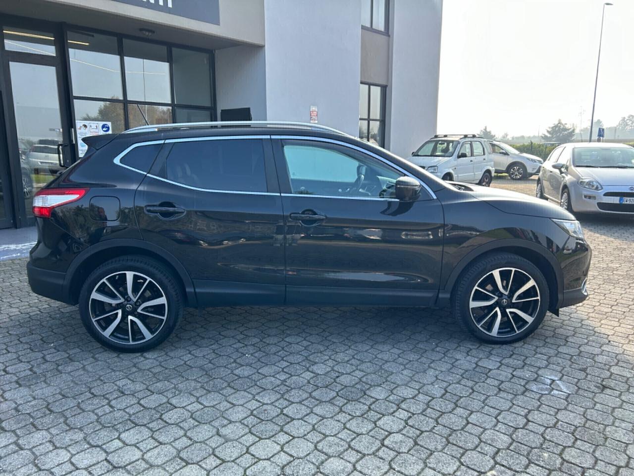 Nissan Qashqai 1.6 dCi | AUTOMATICO | SEDILI RISCALDATI