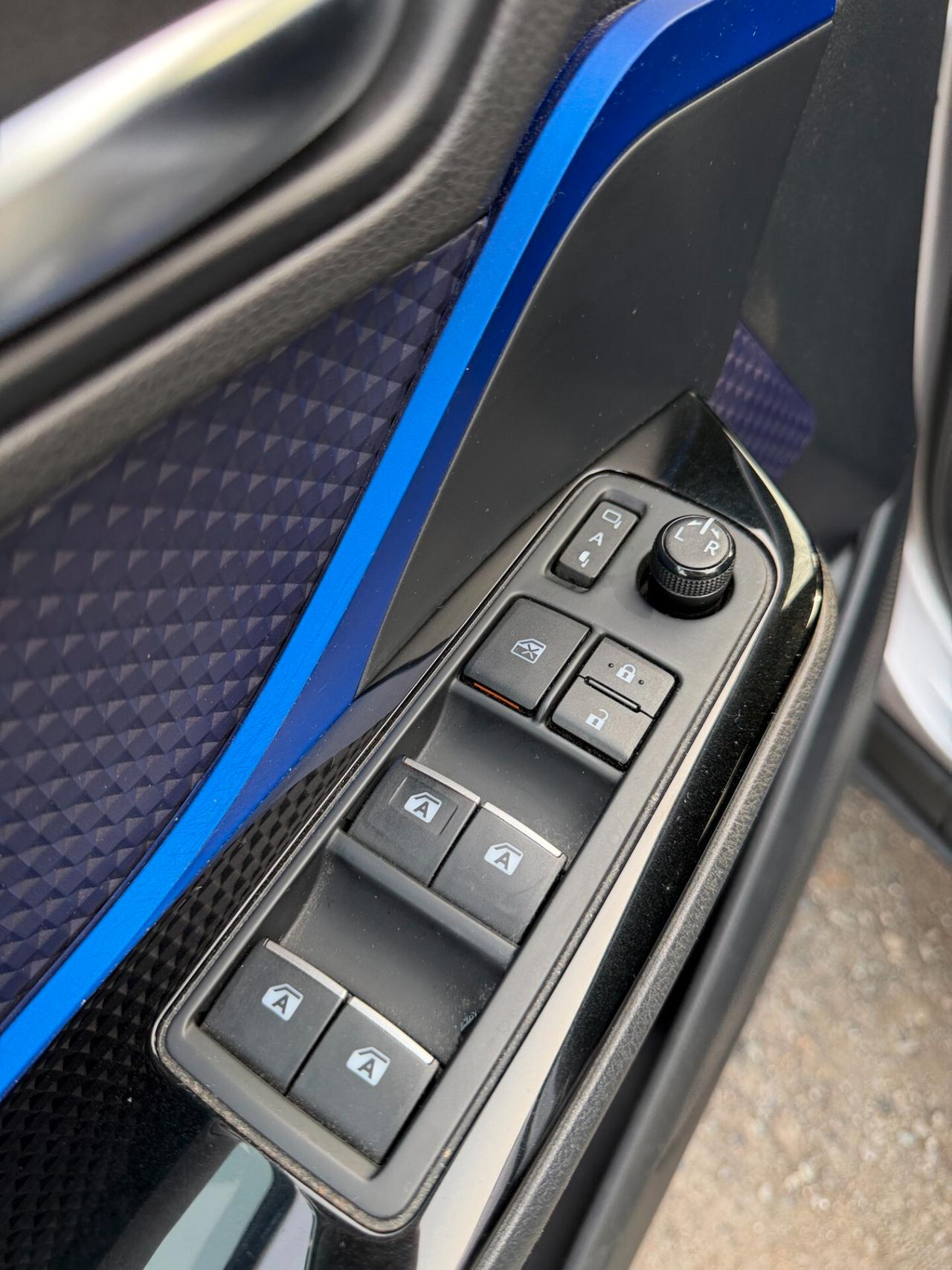 Toyota C-HR 1.8 Hybrid E-CVT Lounge