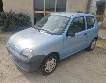 Fiat Seicento 1.1 i.e. con gancio traino e carrello