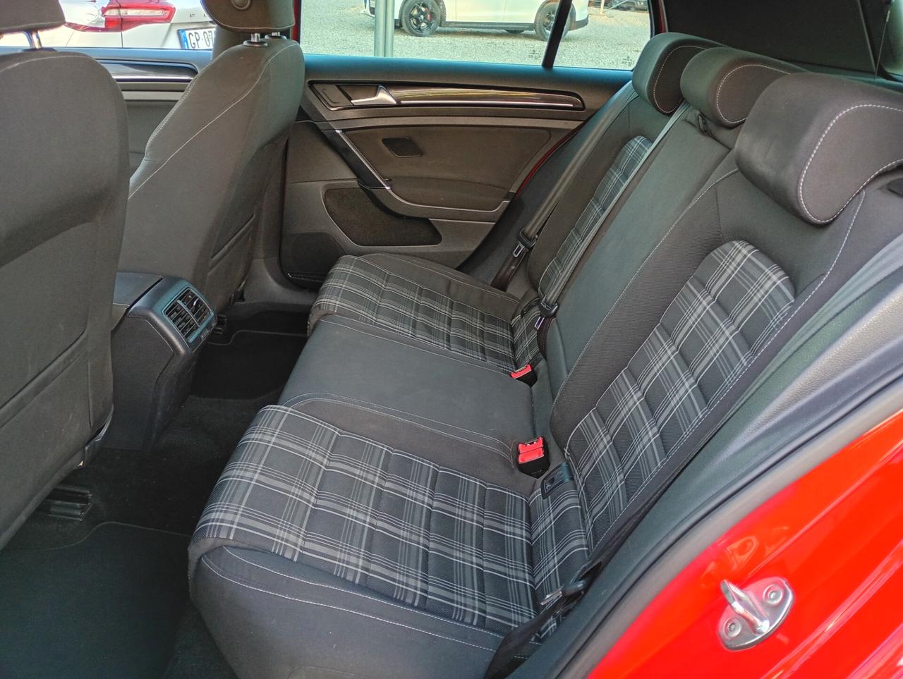 Volkswagen Golf GTD 2.0 TDI 5p. BlueMotion Technology