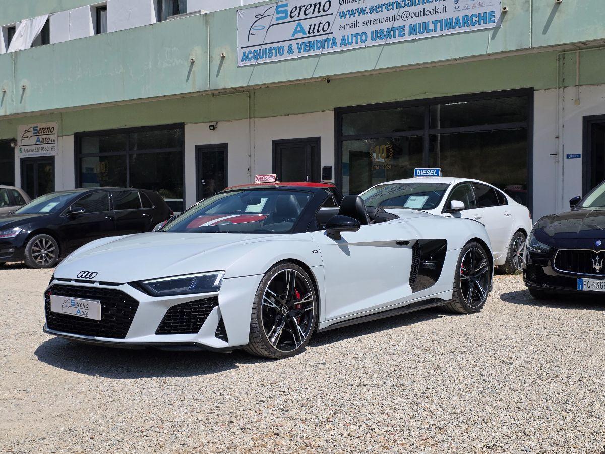 AUDI R8 V10 SPYDER QUATTRO PERFORMANCE