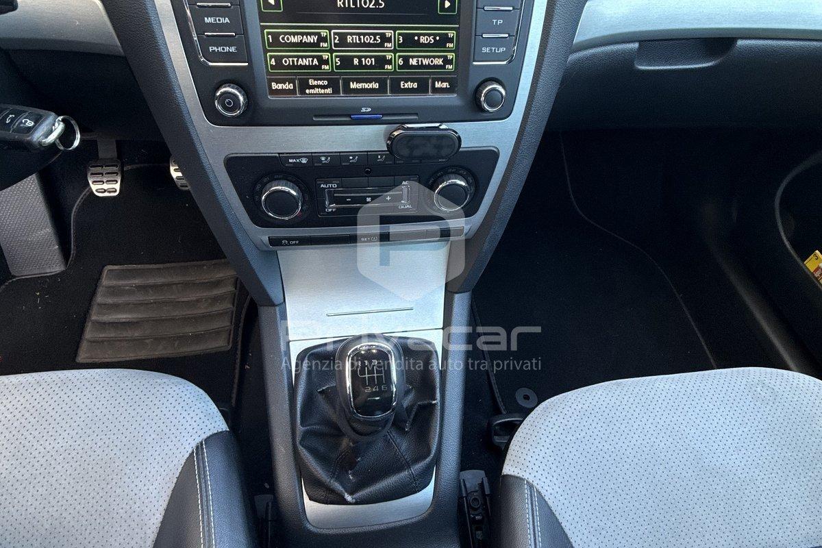 SKODA Octavia 2.0 TDI CR F.AP. Wagon RS
