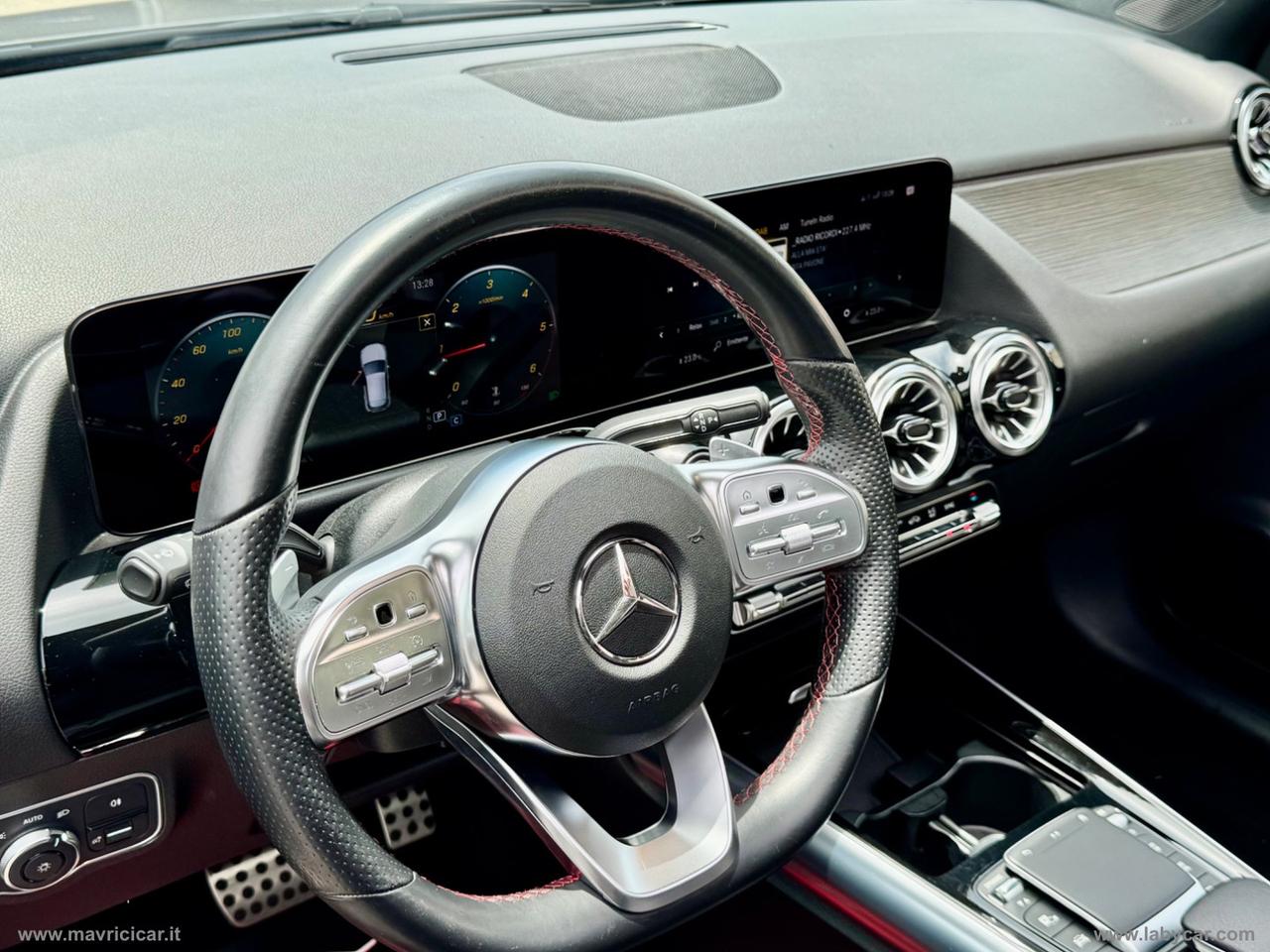 MERCEDES-BENZ GLA 200 d Automatic AMG Line Premium