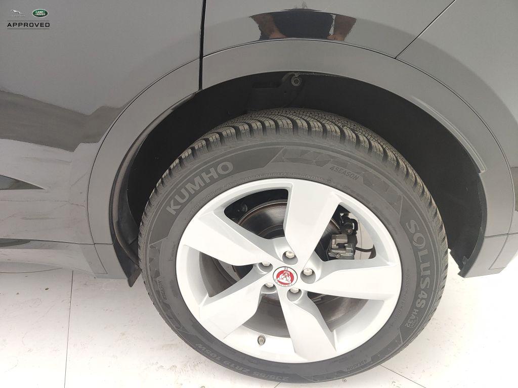 JAGUAR E-Pace (X540) - E-Pace 2.0 AWD aut. R-Dynamic