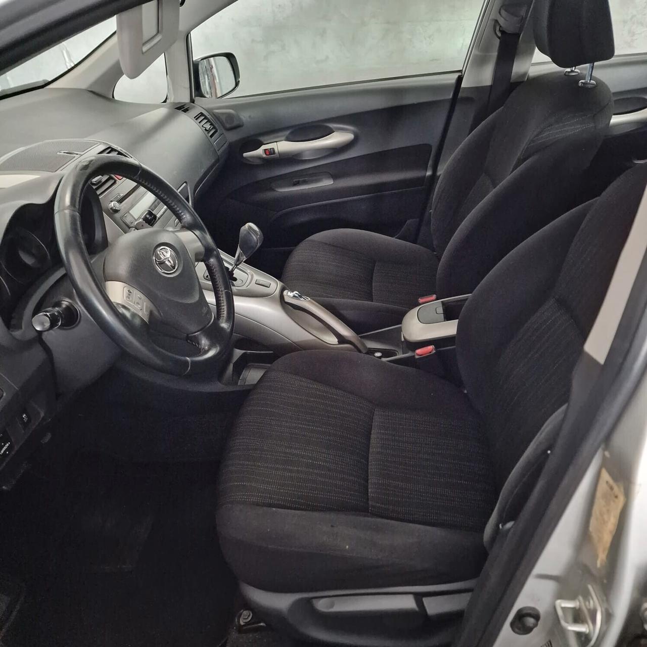 Toyota Auris 1.6 M-MT 5 porte Sol
