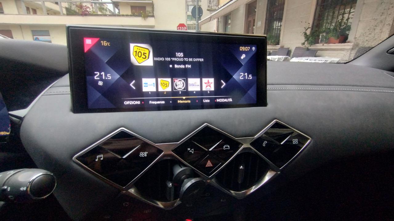 Ds DS3 3 Crossback BlueHDi 130 aut. Performance Line