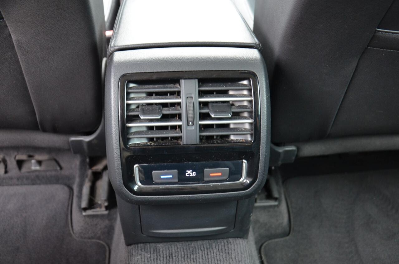 Volkswagen Passat Variant 2.0 TDI DSG Highline BlueMotion Technology