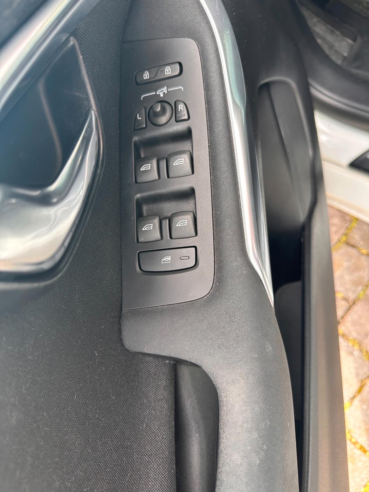 Volvo V40 D2 1.6 Powershift Business Edition