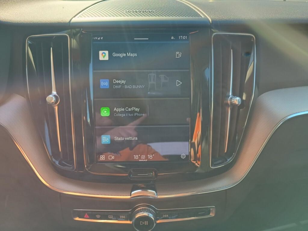 Volvo XC 60 B4 (d) AWD automatica Plus Bright