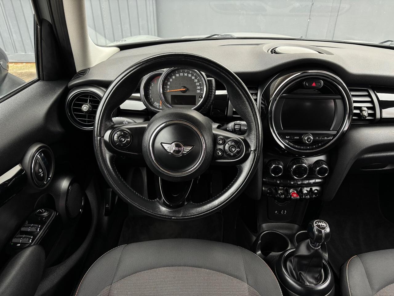 Mini 1.5 Cooper D. Garanzia 12 mesi. Neopatentati