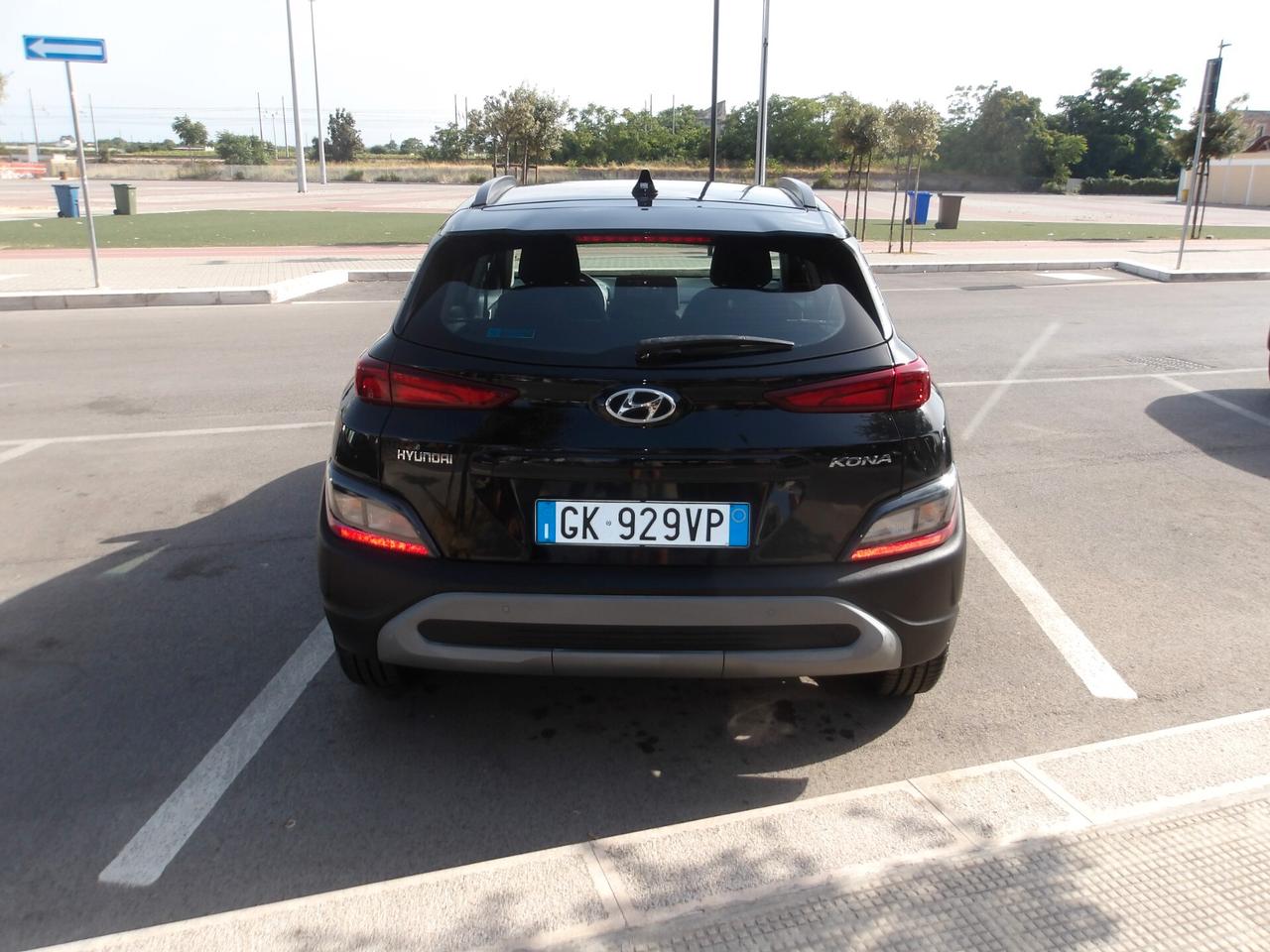 HYUNDAI KONA 1.0 BENZ-RETROC-KM 8.000