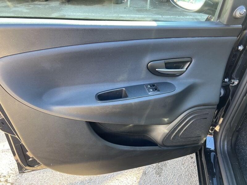 Lancia Ypsilon Ypsilon 1.2 69 CV 5 porte Gold