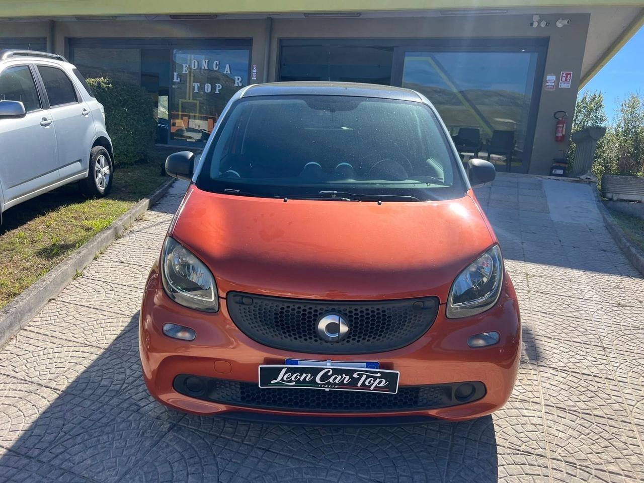 Smart ForFour 60 1.0 benzina garantita 12 mesi tetto in vetro full