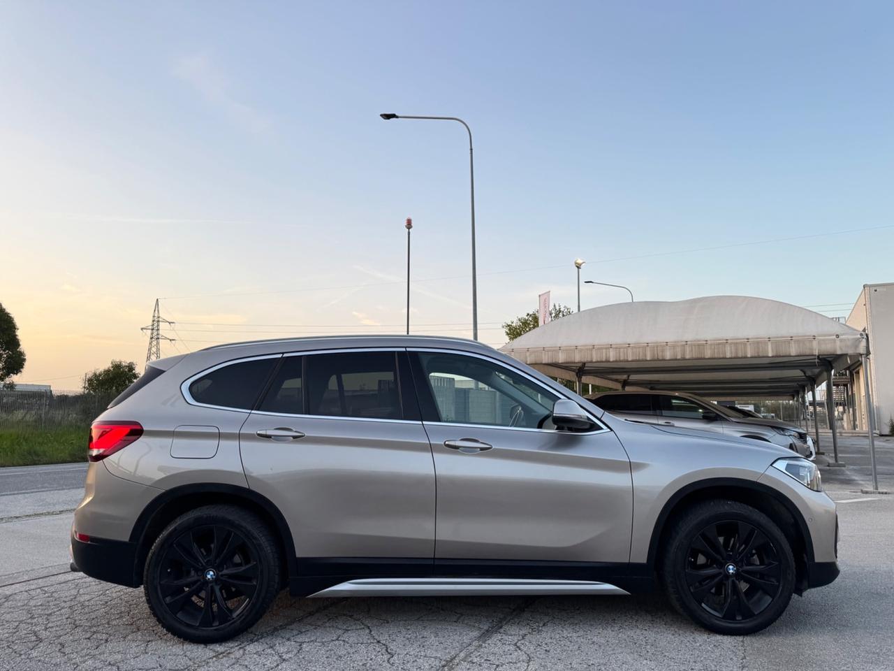 BMW X1 18d XDrive XLine - Tetto Led 18