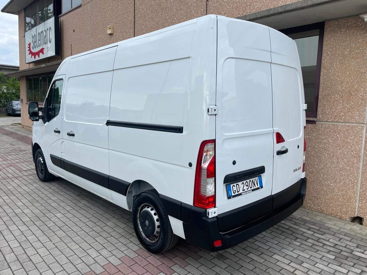 RENAULT MASTER L2H2 Doppia porta laterale